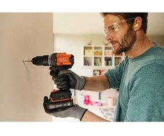 Black &amp; Decker Juodas &amp; Decker wiertarko-wkrętarka smūginis akumuliatorinė, 50Nm, 18V POWERCONNECT, Juodas &amp; Decker [BLD683XN-XJ]