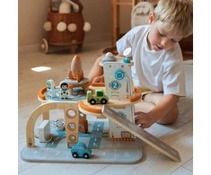 Tooky Toys Medinė kosminė stovėjimo stotis-kosminis parkingas TOOKY TOY