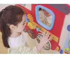 Viga Toys Medinė sensorinė-manipuliacinė lenta VIGA Traukinys