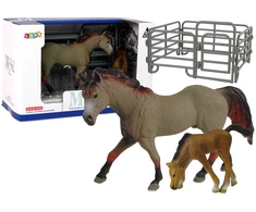 Lean Toys Figūrėlių rinkinys Žirgas su jaunikliu ir aptvaru LeanToys