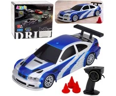 Lean Toys Nuotoliniu būdu valdomas 1:43 E46 4WD drift automobilis, vaikams ir suaugusiems, 2.4 GHz, su papildomais ratais ir konais