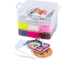Lean Toys 9000 dalių karoliukų rinkinys su dėklu ir šablonais