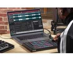 Akai mpc studio - kontroler su oprogramowaniem tworzący kompletną stację roboczą typu mpc