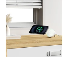 Belkin BoostCharge Pro belaidis magnetinis Qi2 įkroviklis 15 W su stovu WIA011hqWH