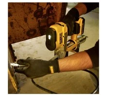 Akumuliatorinis tepalo švirkštas DeWalt DCGG571M1-QW; 18 V; 1x4,0 Ah akum.