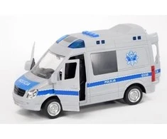 Madej Policija su garsu