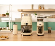 Smeg MFF02CREU milk frother/warmer Automatic milk frother/warmer Kreminis