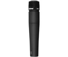 „Shure SM57-lce“ – dinaminis, kardioidinis, instrumentinis, įgarsintas mikrofonas.
