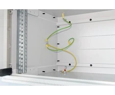 „Spinta Triton“ sieninis 19 colių 4U monitorius (RXA-04-AS4-CAX-A1)
