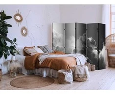 Artgeist Pertvara - Extraordinary Phenomenon: The Sun Illuminating Dark Clouds