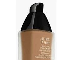 Chanel Ultra Le Teint Flawless Finish Fluid Foundation ilgai išliekanti tobulinanti kreminė pudra, matinis švytintis efektas, atspalvis: BR132, 30 ml