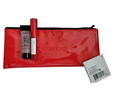 Deluxe Trial Size Set Smashbox: Super Fan Volumizing Blakstienų tušas Juodas, 5 ml + Photo Finish Smoothing Liquid Primer 7.1 ml + Textile Makeup Bag Raudona