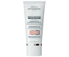 Institut Esthederm Photo Reverse Light rusvai gelsvas apsauginis kremas nuo tamsių dėmių didelė apsauga nuo saulės 50ml