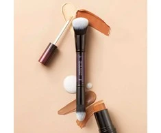 Kevyn Aucoin dueto fondas