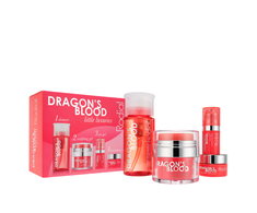 „Little Luxuries“ rinkinys Rodial: „Dragon's Blood“ valomasis micelinis vanduo visiems odos tipams, 100 ml + „Dragon's Blood“ skulptūrinis veido gelis, 9 ml + „Dragon's Blood“ gaivinamasis ir drėkinamasis paakių gelis, 5 ml + „Dragon's Blood“ drėkinamasis kremas veidui su hialurono rūgštimi, 10 ml