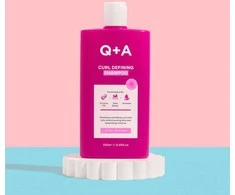 Q+A Curl Defining Šampūnas šampūnas garbanotiems plaukams, 250 ml