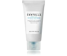 Skin1004 Madagascar Centella Hyalu-Cica Vanduo-Fit Sun Serum SPF 50+ apsauginis veido kremas nuo saulės, 15 ml