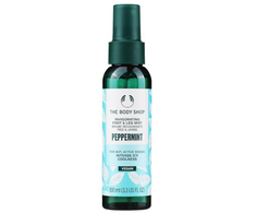 „The Body Shop“ gaivinamasis pėdų purškiklis su pipirmėtėmis (gaivinamasis pėdų ir kojų purškiklis), 100 ml