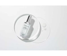 TIRTIR Ceramic Milk Ampoule Skaistinamojo poveikio drėkinamasis veido serumas, 40 ml