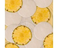 Veidą skaistinantys padeliai Iroha Nature Exfoliating &amp; Brightening Toneris Pad Pineapple, giliai valantys ir skaistinantys veido odą, 10 vnt.