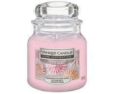 Yankee Candle kvapioji žvakė „Home Inspiration“ maža, cukruotų žiedų skonio, 104 g