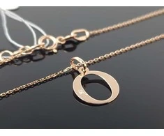 Best Diamonds Auksinė grandinėlė su raidele O ir briliantu