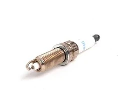 Aukstos Galios Žvakės BMW E88 E82 F20 F30 12120037582 Originalus