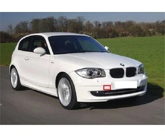 AUTENTIŠKAS Priekinis bamperio traukiamoji kilpa dažyta dangtelis BMW 1 serija E81 E87 LCI 2007-2012