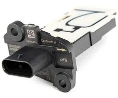 BMW 2' F22 LCI 2' F23 3' F31 4' F33 5' F10 LCI 6' G32 GT Karštos plėvelės oro masės matuoklis 13628570107 Originali