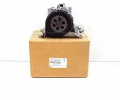BMW 7 F01 F02 vakuuminis alyvos siurblys 11418507325 GENUINALUS