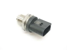 BMW DYZELINIŲ VARIKLIŲ KURO SLĖGIO JUTIKLIS 13538577623 ORIGINALUS