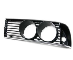 BMW E24 priekinio kairiojo žibinto apdailos grotelės originalios 51131838751