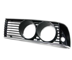 BMW E24 priekinio kairiojo žibinto apdailos grotelės originalios 51131838751