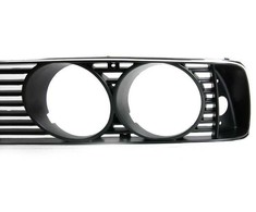 BMW E24 priekinio kairiojo žibinto apdailos grotelės originalios 51131838751