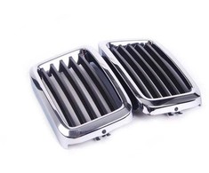 BMW E28 priekinės radiatoriaus grotelės originalios 51131873253