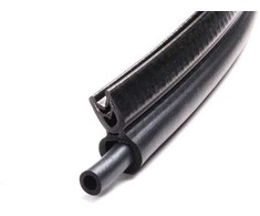 BMW E30 variklio dangčio sandariklis originalus 51711884149