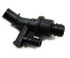 BMW E32 E31 Variklio alkūninis velenas kvėpavimo žarna jungtis Cil 1-6 Originali 11151718713