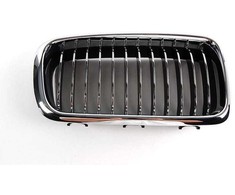 BMW E38 grotelės dešinėje originalios 51138231596