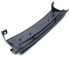 BMW E38 priekinio bamperio valstybinio numerio ženklo pagrindas originalus 51118125311