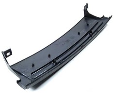 BMW E38 priekinio bamperio valstybinio numerio ženklo pagrindas originalus 51118125311