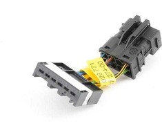 BMW E39 LED galinio žibinto adapteris dešinėje pusėje originalus 63120026771