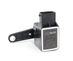 BMW E39 priekinių žibintų lygio jutiklis Originalus 37146784696