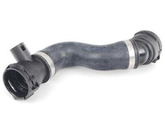 BMW E60 apatinė radiatoriaus ir termostato korpuso žarna originali 17127521778