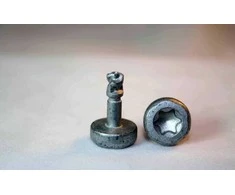BMW E60 E61 E63 Cilindro Dangtelis Vidinis Torx Varžtas Originalus 11127531561