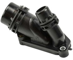 BMW E60N E61N E70N E71 E81 aušinimo sistemos jungtis 11117800048 originali