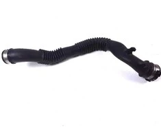 BMW E81 E82 E87 LCI 3 durys Tarpinio aušintuvo vamzdis, turbinos žarna 11617797481 Originali
