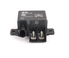BMW E82 E90 daugiafunkcinė relė originali 61367661503