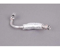 BMW E88 E92 turbokompresoriaus aušinimo skysčio linija originali 11537558900