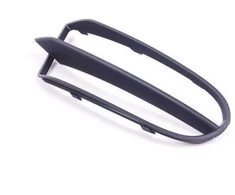 BMW E92 E93 Apatinio bamperio grotelės dešinėje originalios 51118050586