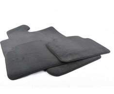 BMW E92 grindų kilimėlių rinkinys Originalus 51477316600